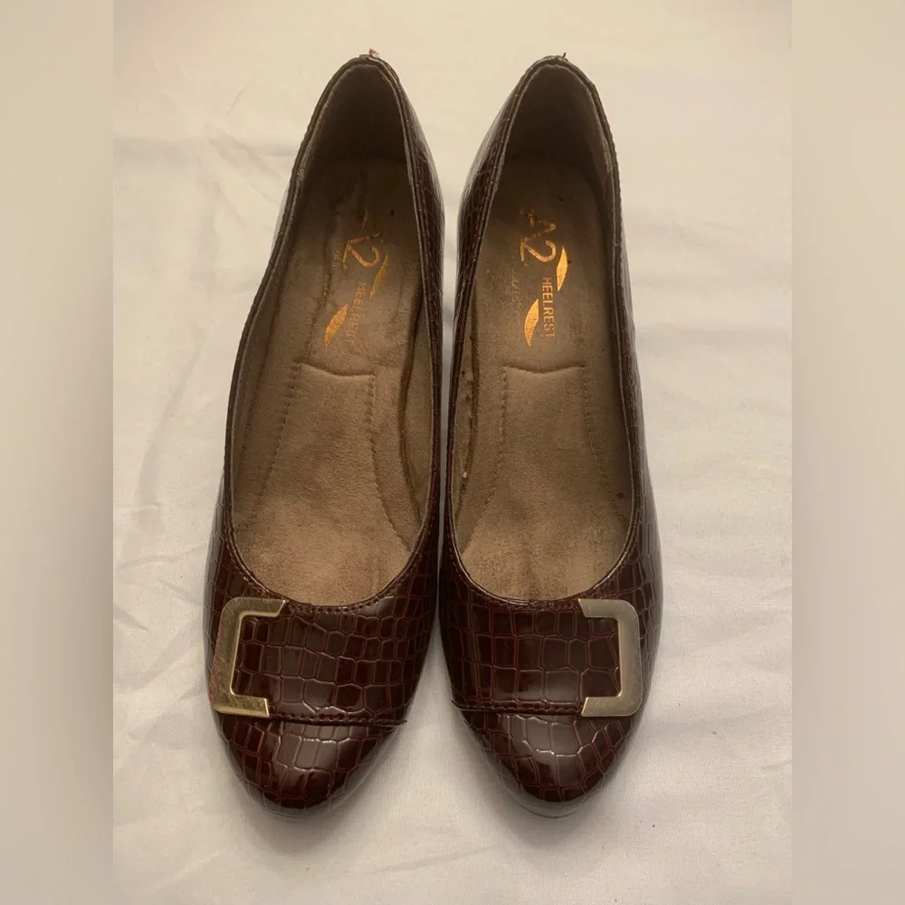 AEROSOLES Brown Crocodile Flats with Gold Buckle